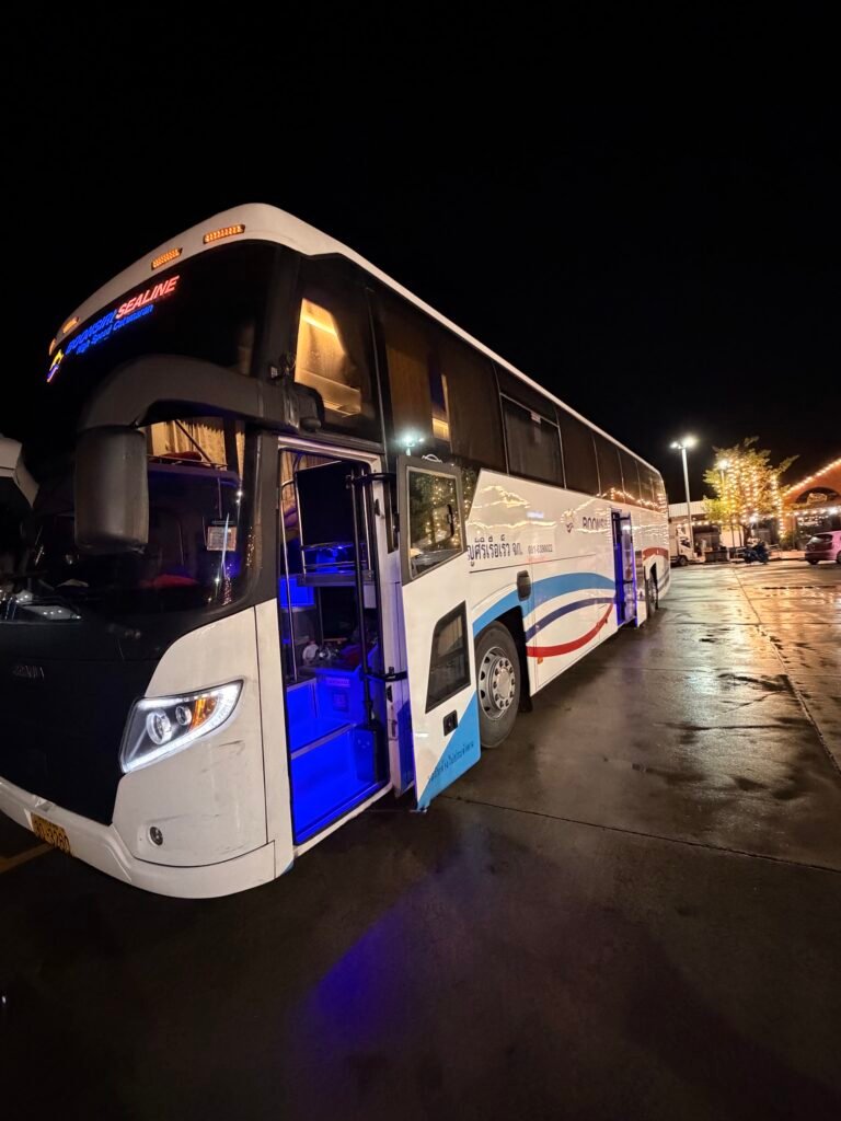Boonsiri bus