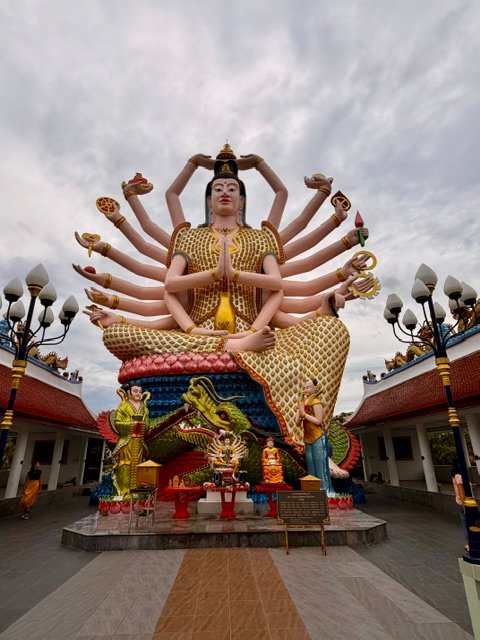 Wat Plai Laem