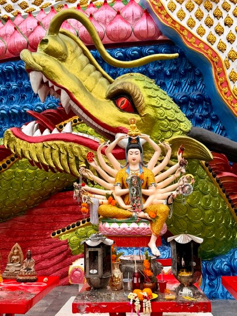 Wat Plai Laem