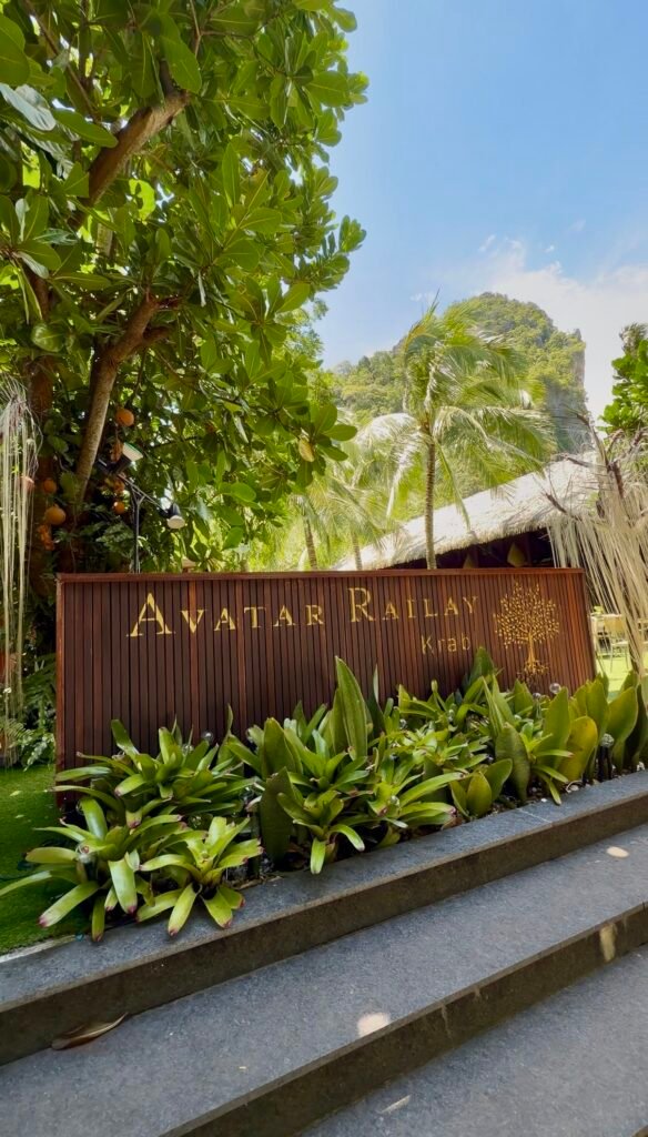 Avatar Hotel